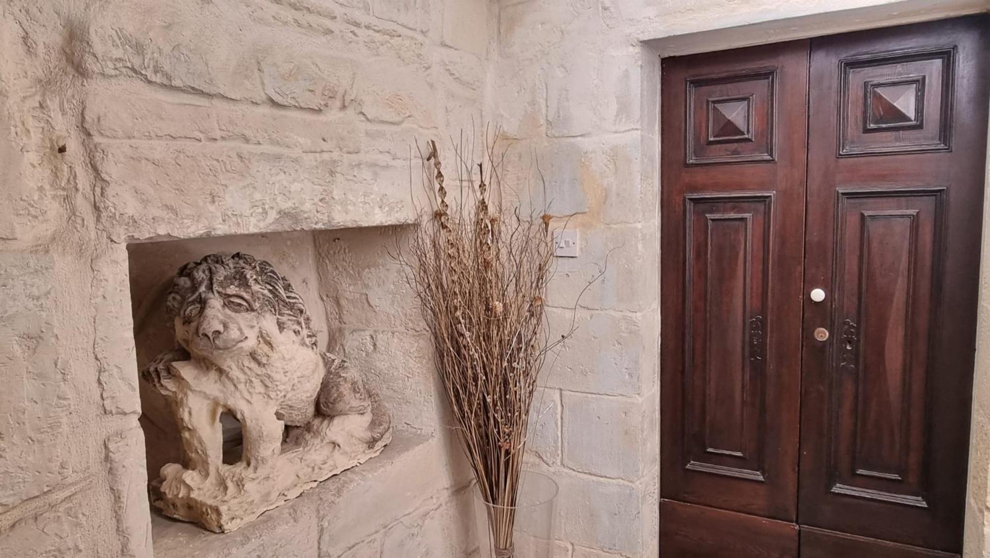 Servants' Quarters Studio Apartment Valletta Exterior foto