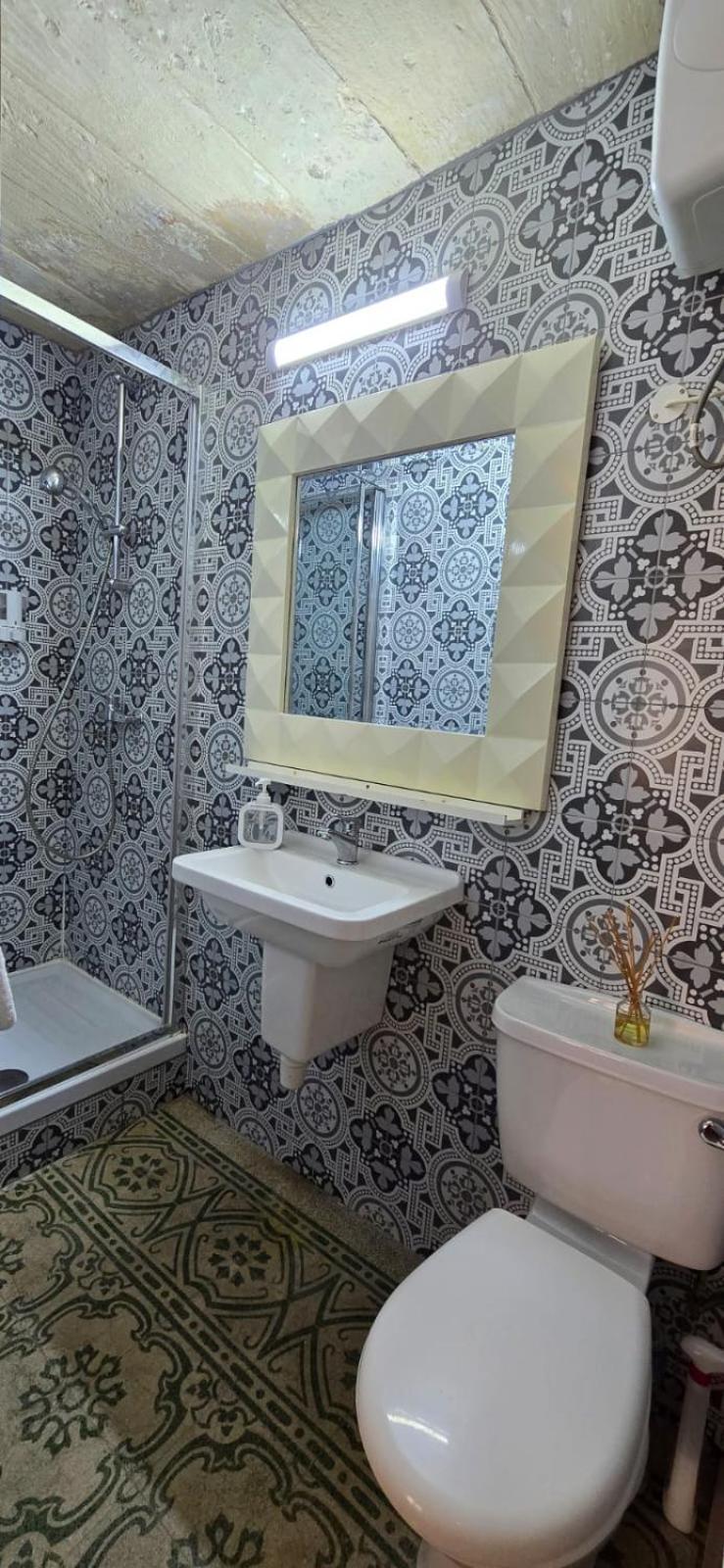 Servants' Quarters Studio Apartment Valletta Exterior foto